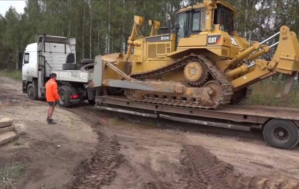 Бульдозеры в аренду CAT D7R, Komatsu D375A - Геническ, заказать или взять в аренду