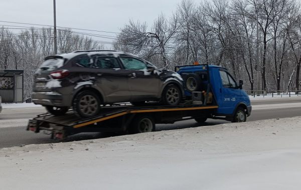 Круглосуточно. Услуги эвакуатора для перевозки неисправных авто - Новая Каховка, заказать или взять в аренду