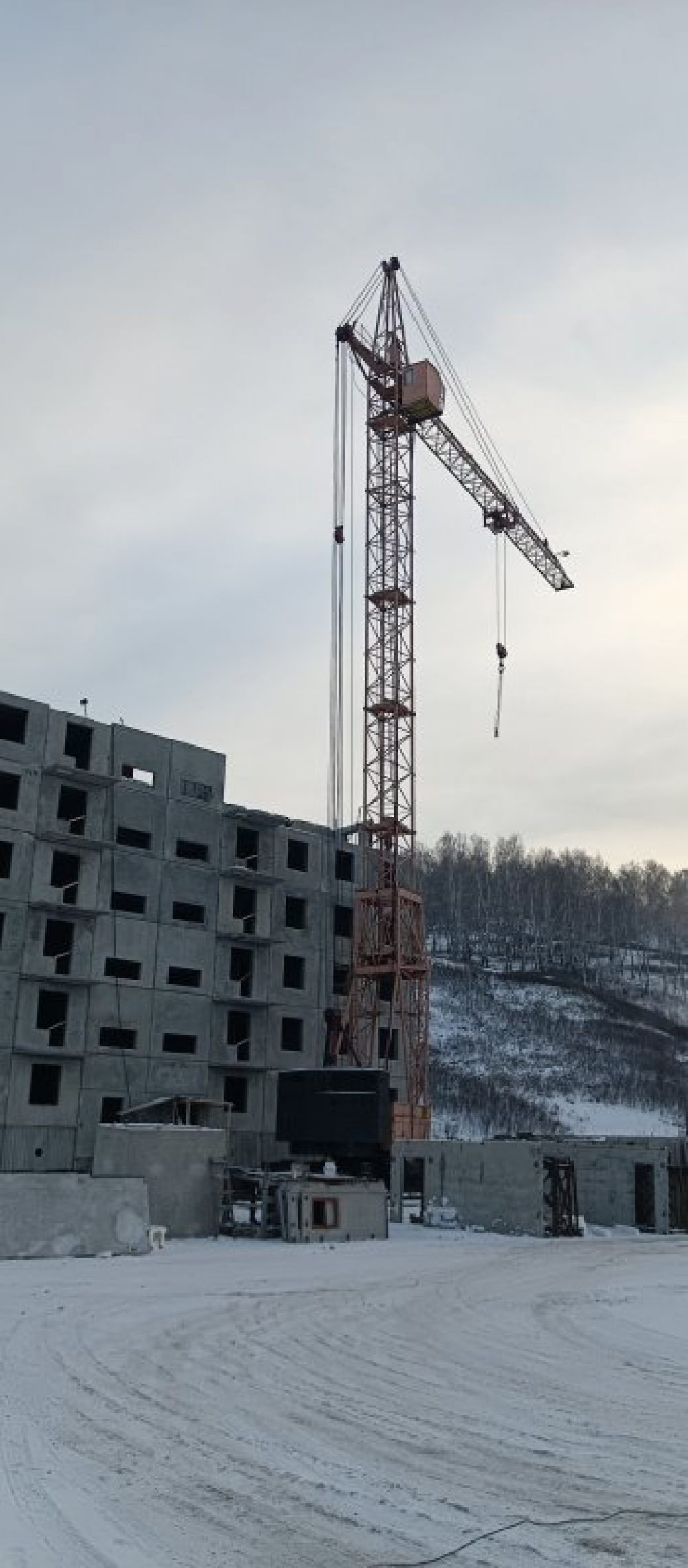Башенный кран Услуги башенного крана КБ взять в аренду, заказать, цены, услуги - Херсон