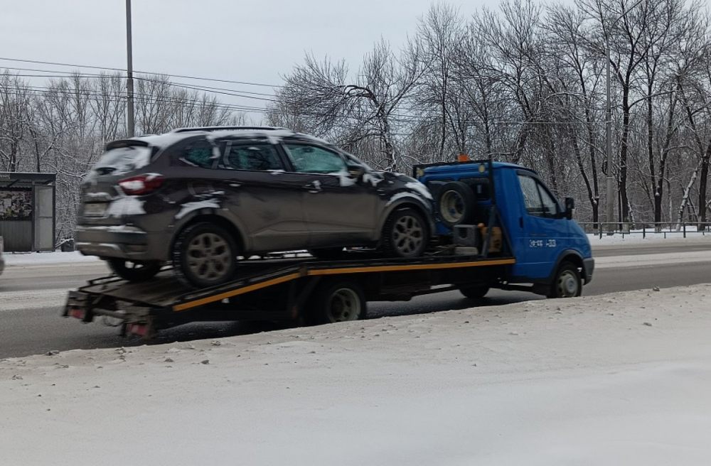 Эвакуатор Круглосуточно. Услуги эвакуатора для перевозки неисправных авто взять в аренду, заказать, цены, услуги - Новая Каховка