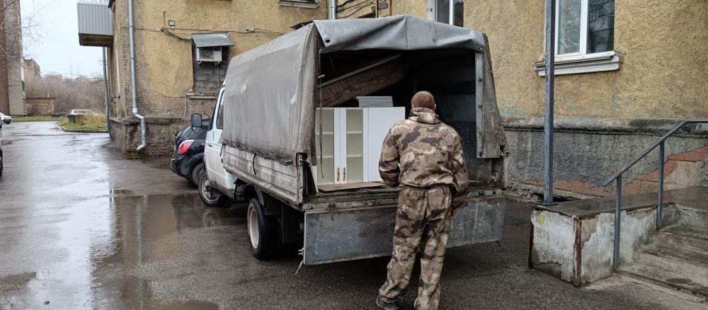 Услуги грузчиков. Квартирные переезды. Без выходных стоимость услуг и где заказать - Берислав